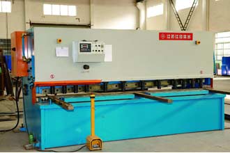 QC12Y-123200液壓擺式剪板機